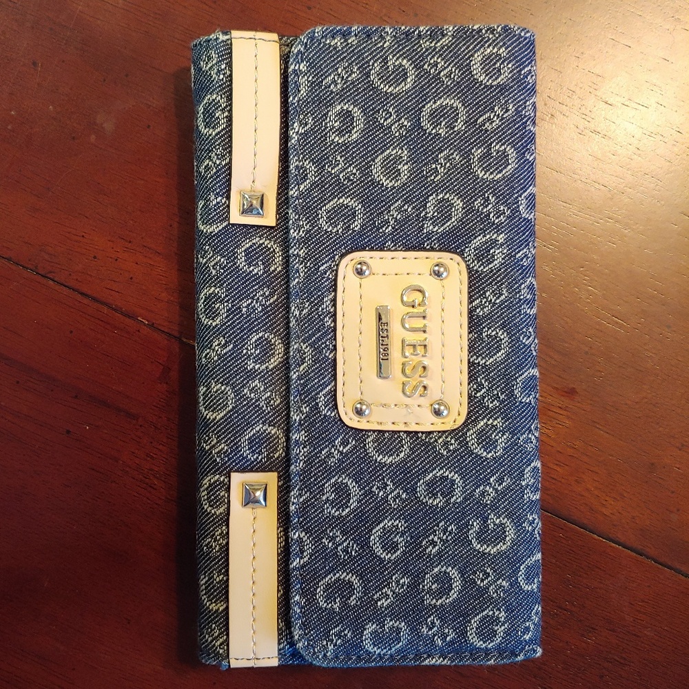 Guess wallet